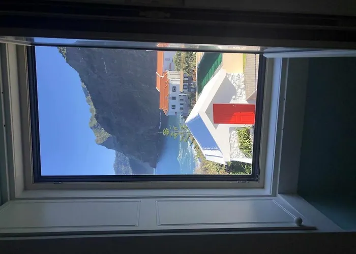 Casa Del Mar- Wonderfull Sea Views & Swimming Pool * Ponta Delgada (Madeira)